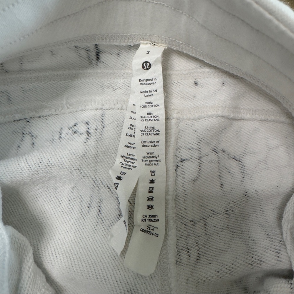 Lululemon Warm Down Jogger 7/8 Length Thread Dy White Black size 2 - Picture 5 of 10